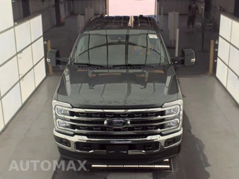 2025 Ford Super Duty F-250 Lariat Crew Cab Medium Bed - miniatura 2