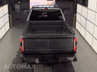 2025 Ford Super Duty F-250 Lariat Crew Cab Medium Bed - miniatura 5