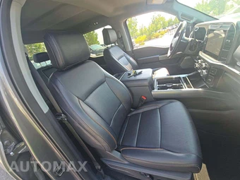 2025 Ford Super Duty F-250 Lariat Crew Cab Medium Bed - miniatura 18