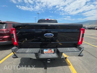 2025 Ford Super Duty F-250 Lariat Crew Cab Medium Bed - miniatura 5