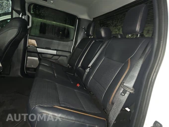 2025 Ford Super Duty F-250 Lariat Crew Cab Medium Bed - miniatura 13