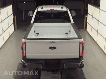 2025 Ford Super Duty F-250 Lariat Crew Cab Medium Bed - miniatura 5