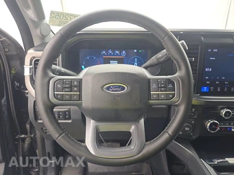 2025 Ford Super Duty F-250 LARIAT Crew Cab Medium Bed - miniatura 10