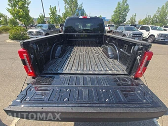 2025 Ford Super Duty F-250 Lariat Crew Cab Medium Bed - miniatura 14
