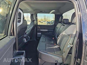 2025 Ford Super Duty F-250 Lariat Crew Cab Medium Bed - miniatura 13