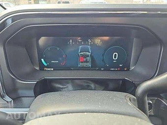 2025 Ford Super Duty F-250 Lariat Crew Cab Medium Bed - miniatura 9