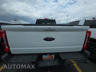2025 Ford Super Duty F-250 Lariat Crew Cab Medium Bed - miniatura 5