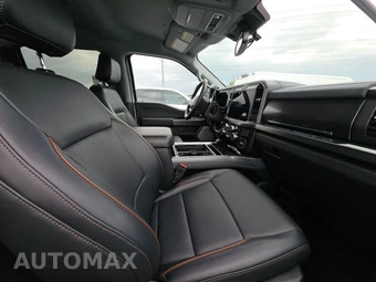 2025 Ford Super Duty F-250 Lariat Crew Cab Medium Bed - miniatura 8