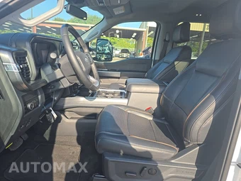 2025 Ford Super Duty F-250 Lariat Crew Cab Medium Bed - miniatura 7