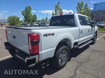 2025 Ford Super Duty F-250 Lariat Crew Cab Medium Bed - miniatura 3