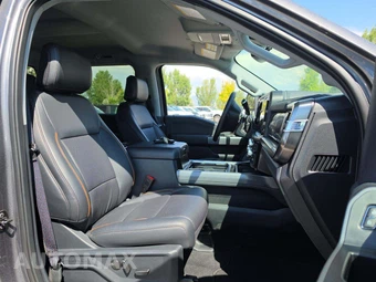 2025 Ford Super Duty F-250 Lariat Crew Cab Medium Bed - miniatura 18