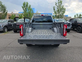 2025 Ford Super Duty F-250 Lariat Crew Cab Medium Bed - miniatura 14