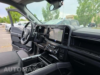 2025 Ford Super Duty F-250 Lariat Crew Cab Medium Bed - miniatura 19