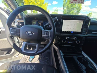 2025 Ford Super Duty F-250 Lariat Crew Cab Medium Bed - miniatura 10
