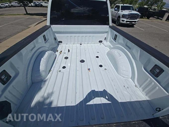 2025 Ford Super Duty F-250 Lariat Crew Cab Medium Bed - miniatura 14