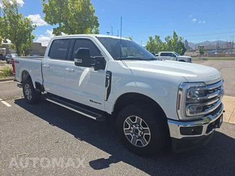 2025 Ford Super Duty F-250 Lariat Crew Cab Medium Bed - miniatura 4