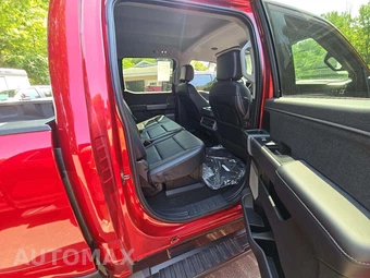 2025 Ford Super Duty F-250 LARIAT Crew Cab Medium Bed - miniatura 16