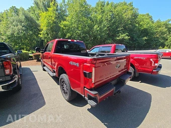 2025 Ford Super Duty F-250 LARIAT Crew Cab Medium Bed - miniatura 2