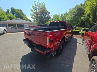 2025 Ford Super Duty F-250 LARIAT Crew Cab Medium Bed - miniatura 3