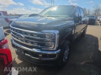 2025 Ford Super Duty F-250 LARIAT Crew Cab Medium Bed