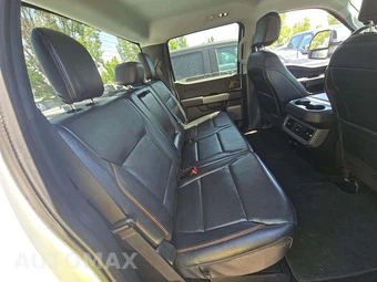 2025 Ford Super Duty F-250 Lariat Crew Cab Medium Bed - miniatura 16