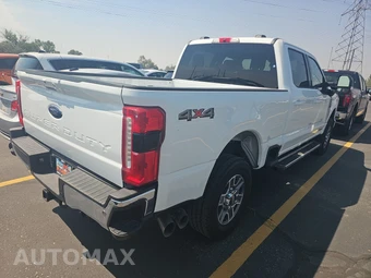 2025 Ford Super Duty F-250 Lariat Crew Cab Medium Bed - miniatura 4