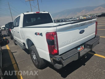 2025 Ford Super Duty F-250 Lariat Crew Cab Medium Bed - miniatura 6