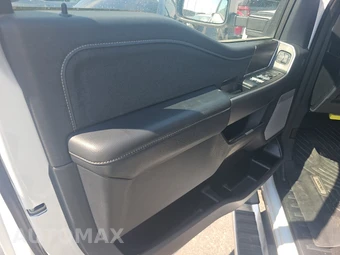 2025 Ford Super Duty F-250 Lariat Crew Cab Medium Bed - miniatura 9