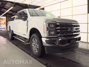 2025 Ford Super Duty F-250 Lariat Crew Cab Medium Bed - miniatura 3
