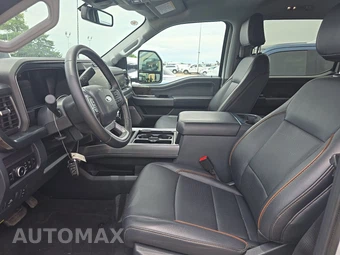 2025 Ford Super Duty F-250 Lariat Crew Cab Medium Bed - miniatura 7