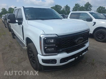 2025 Ford Super Duty F-250 LARIAT Crew Cab Medium Bed - miniatura 3