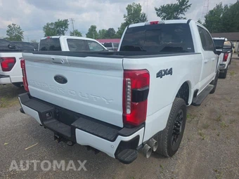2025 Ford Super Duty F-250 LARIAT Crew Cab Medium Bed - miniatura 4