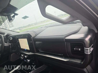 2025 Ford Super Duty F-250 Lariat Crew Cab Medium Bed - miniatura 19