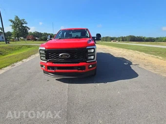 2025 Ford Super Duty F-250 Lariat Crew Cab Medium Bed