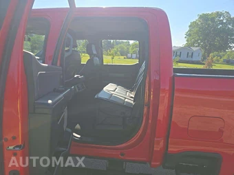 2025 Ford Super Duty F-250 Lariat Crew Cab Medium Bed - miniatura 10
