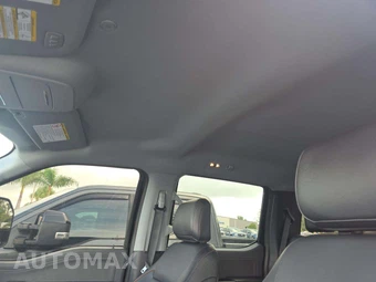 2025 Ford Super Duty F-250 Lariat Crew Cab Medium Bed - miniatura 11
