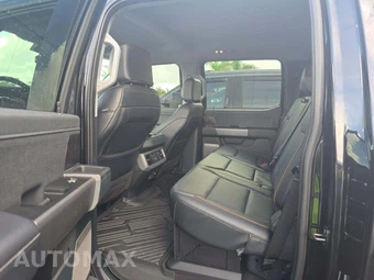 2025 Ford Super Duty F-250 Lariat Crew Cab Medium Bed - miniatura 13