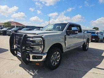 2025 Ford Super Duty F-250 Lariat Crew Cab Medium Bed