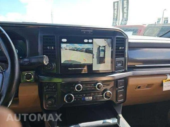2025 Ford Super Duty F-250 Lariat Crew Cab Medium Bed - miniatura 10