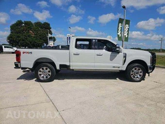 2025 Ford Super Duty F-250 Lariat Crew Cab Medium Bed - miniatura 4