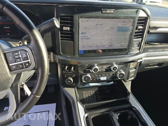 2025 Ford Super Duty F-250 Lariat Crew Cab Medium Bed - miniatura 11