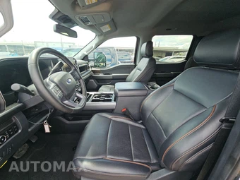 2025 Ford Super Duty F-250 Lariat Crew Cab Medium Bed - miniatura 7