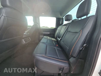 2025 Ford Super Duty F-250 Lariat Crew Cab Medium Bed - miniatura 13