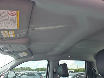 2025 Ford Super Duty F-250 Lariat Crew Cab Medium Bed - miniatura 18