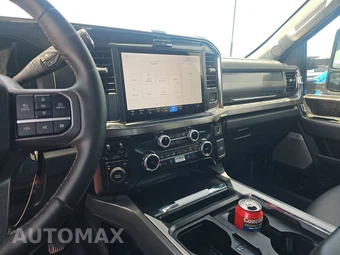2025 Ford Super Duty F-250 Lariat Crew Cab Medium Bed - miniatura 11