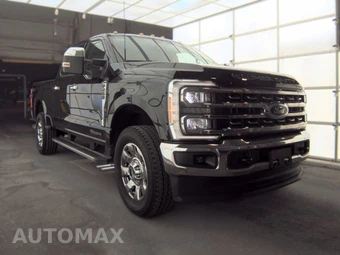 2025 Ford Super Duty F-250 Lariat Crew Cab Medium Bed - miniatura 3