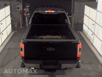 2025 Ford Super Duty F-250 Lariat Crew Cab Medium Bed - miniatura 5