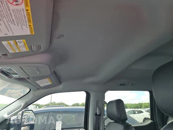 2025 Ford Super Duty F-250 Lariat Crew Cab Medium Bed - miniatura 17