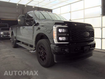 2025 Ford Super Duty F-250 Lariat Crew Cab Medium Bed - miniatura 3
