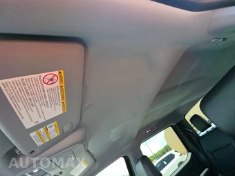 2025 Ford Super Duty F-250 Lariat Crew Cab Medium Bed - miniatura 17